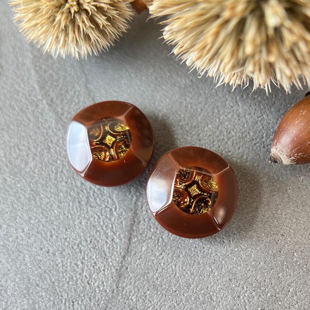 【2個セット】チョコレートブラウン×ゴールドエンブレム 15mm 画像