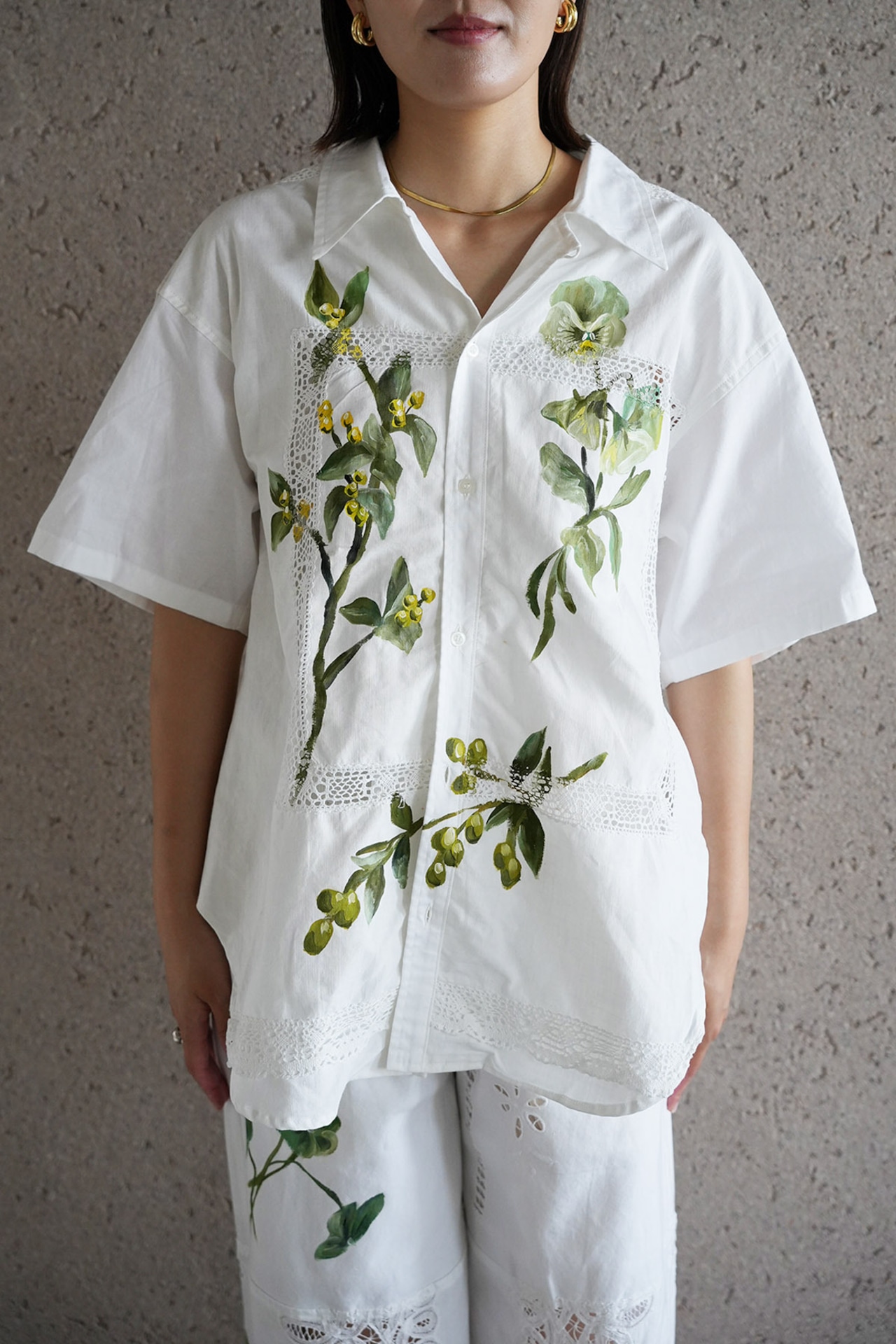 lace open collar shirt leaf