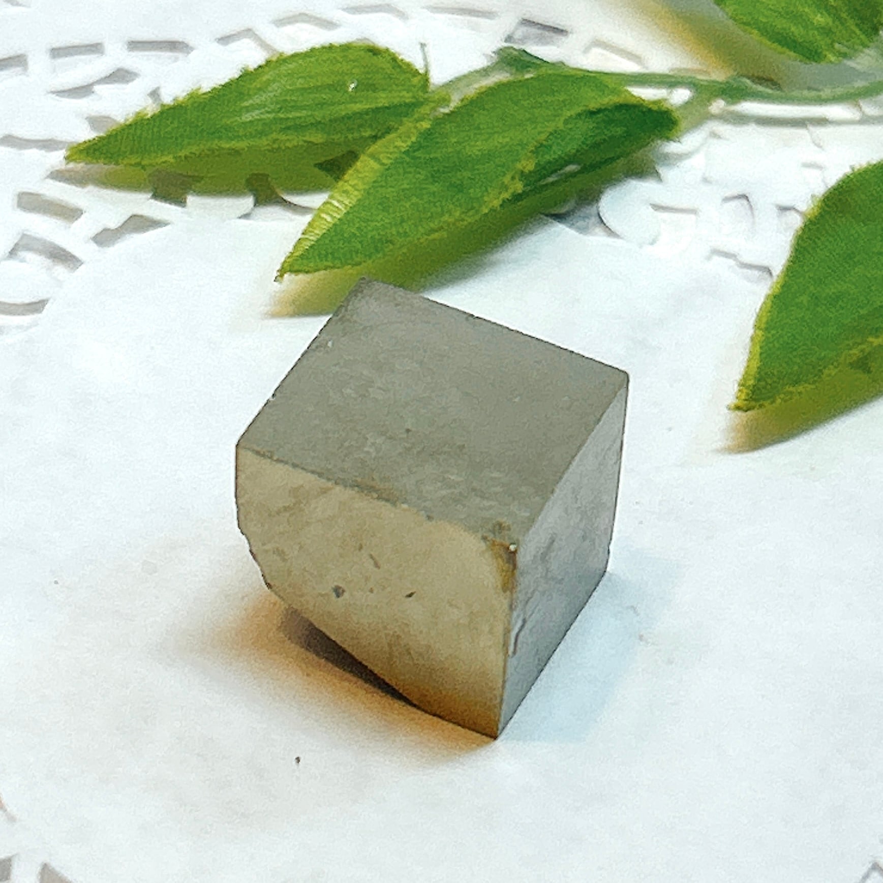 ⭐パイライト（黄鉄鉱） | クリスタル・ワールド御徒町店