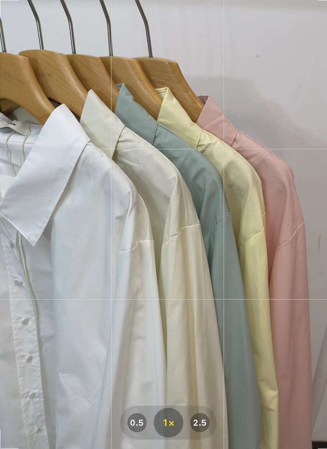 ペールカラー　Vネックブラウス　AJ2085-2301