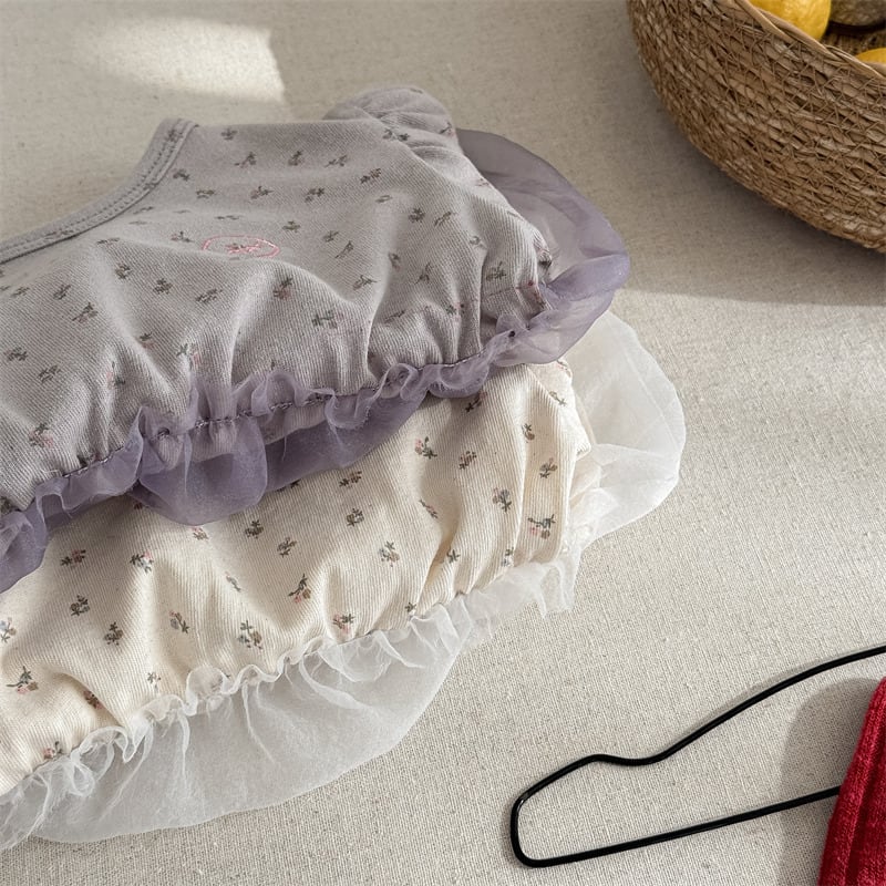 レース切り替えしフラワートップス