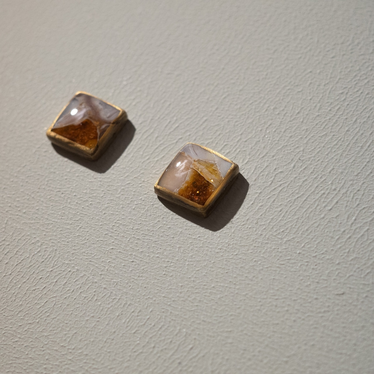 LOOP hogu v1 : Mini stones