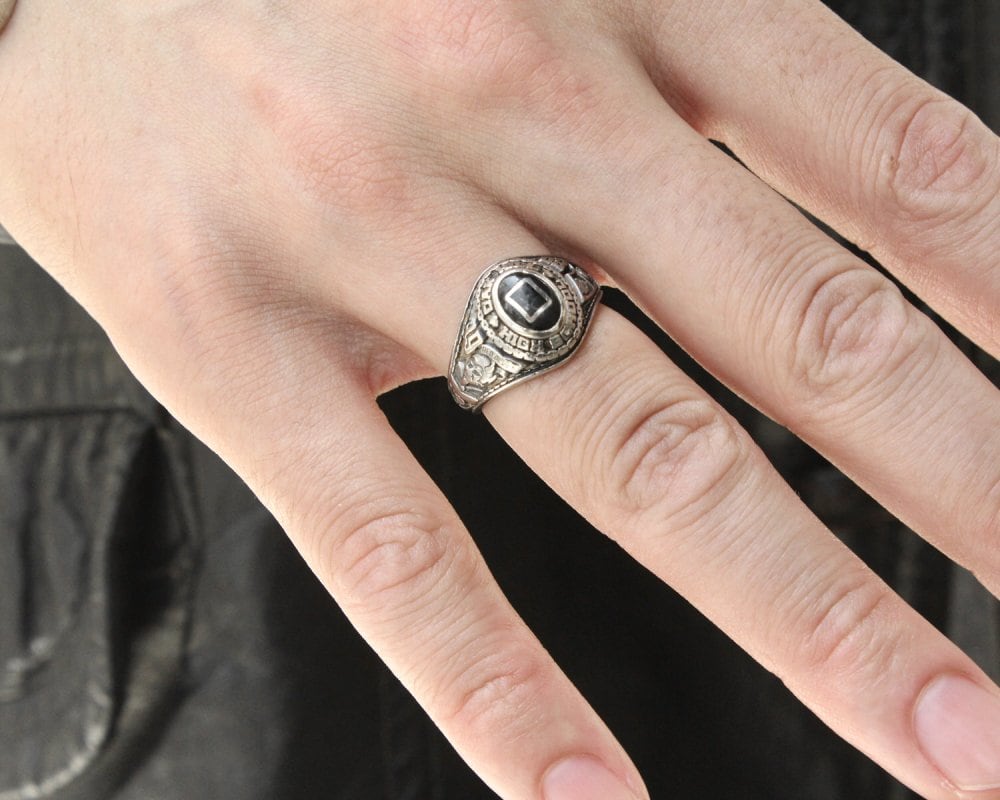 Vintage College Ring [10kt White Gold × Onyx] [1980s-] RED DEVILS