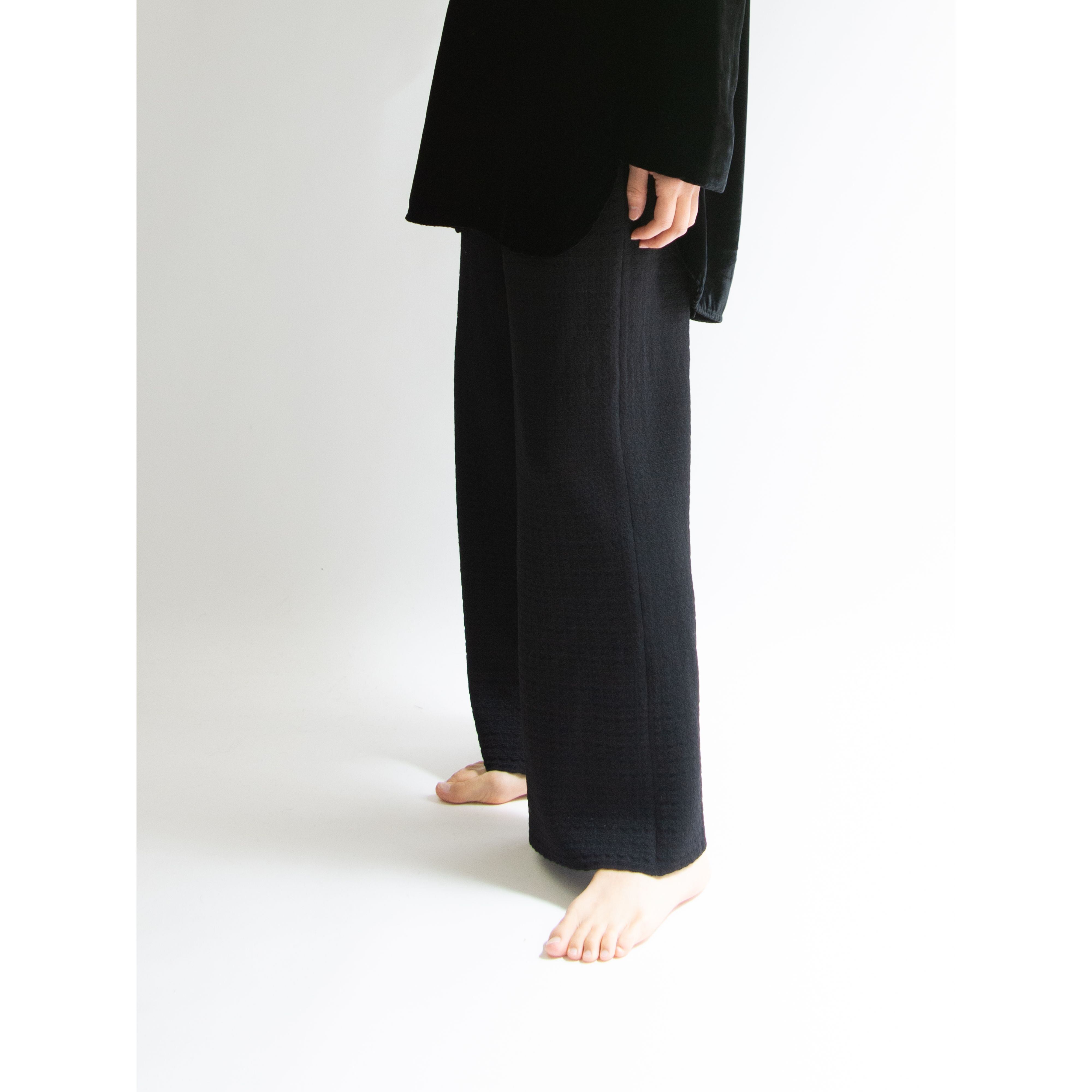 GIORGIO ARMANI】Made in Italy Viscose-Polyester Jersey Wide Pants ...