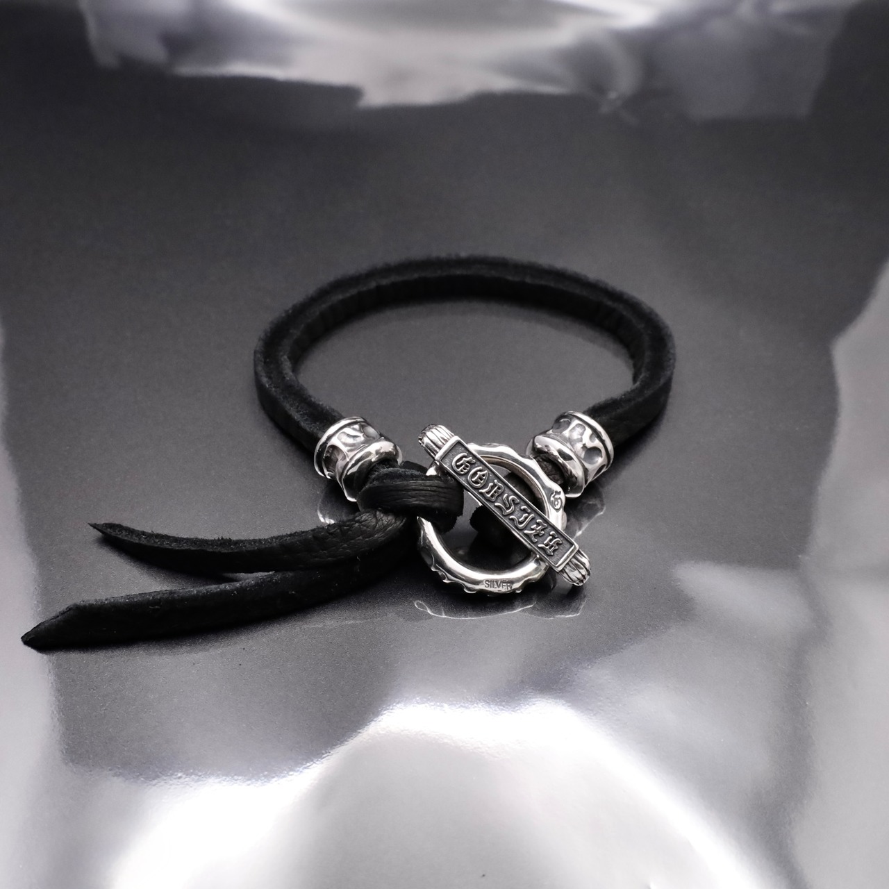 T-BAR LEATHER BRACELET / Tバーレザーブレスレット