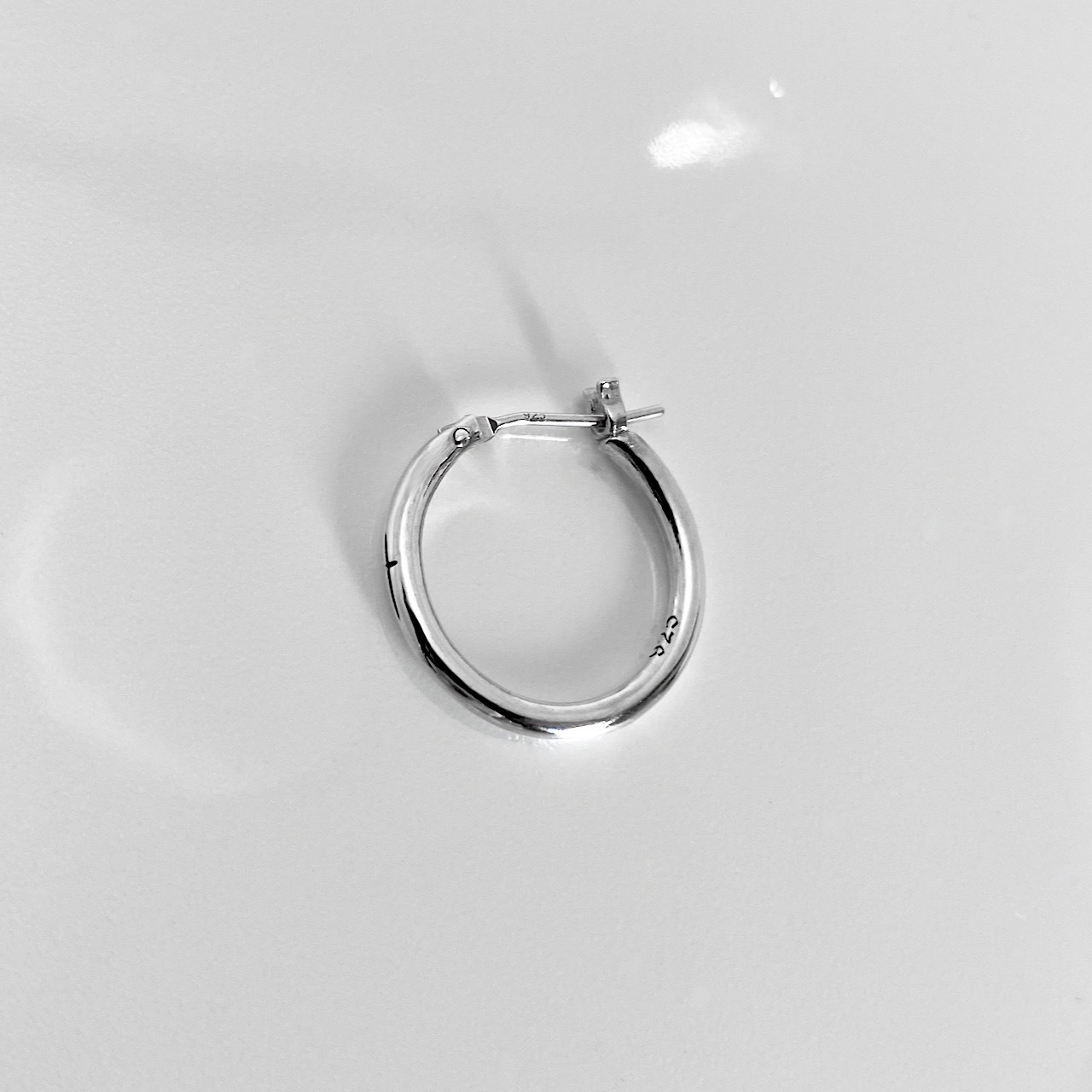 CROSS THIN HOOP [LARGE] / クロスシンフープピアス L