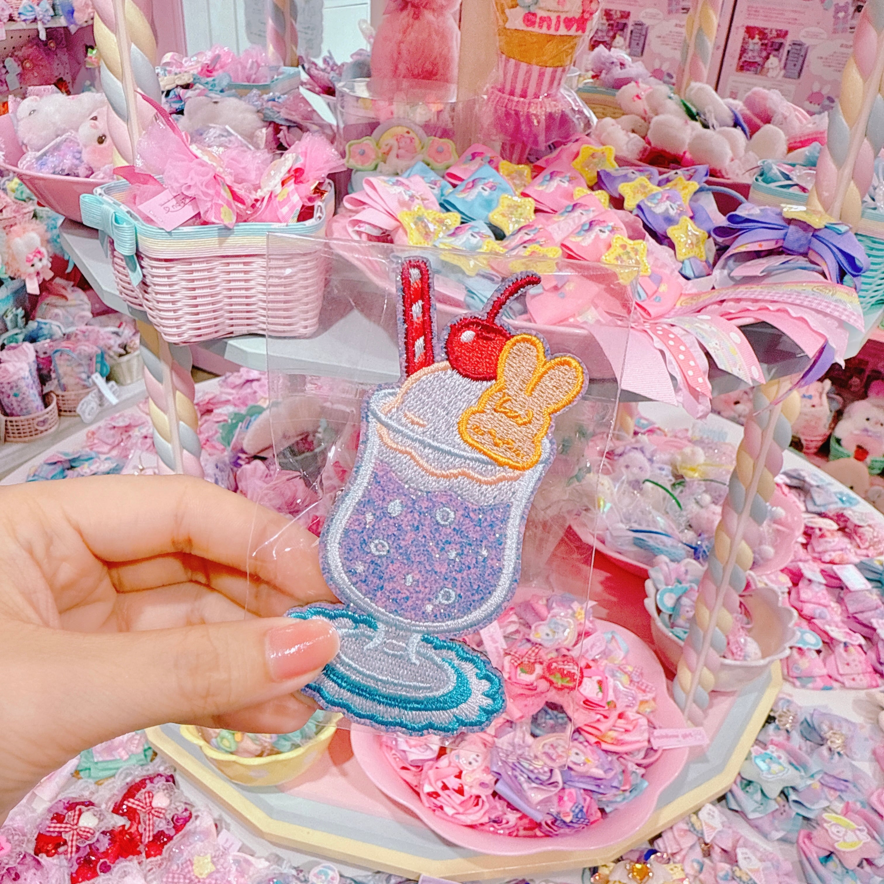 【C1】4-42クリップブローチ