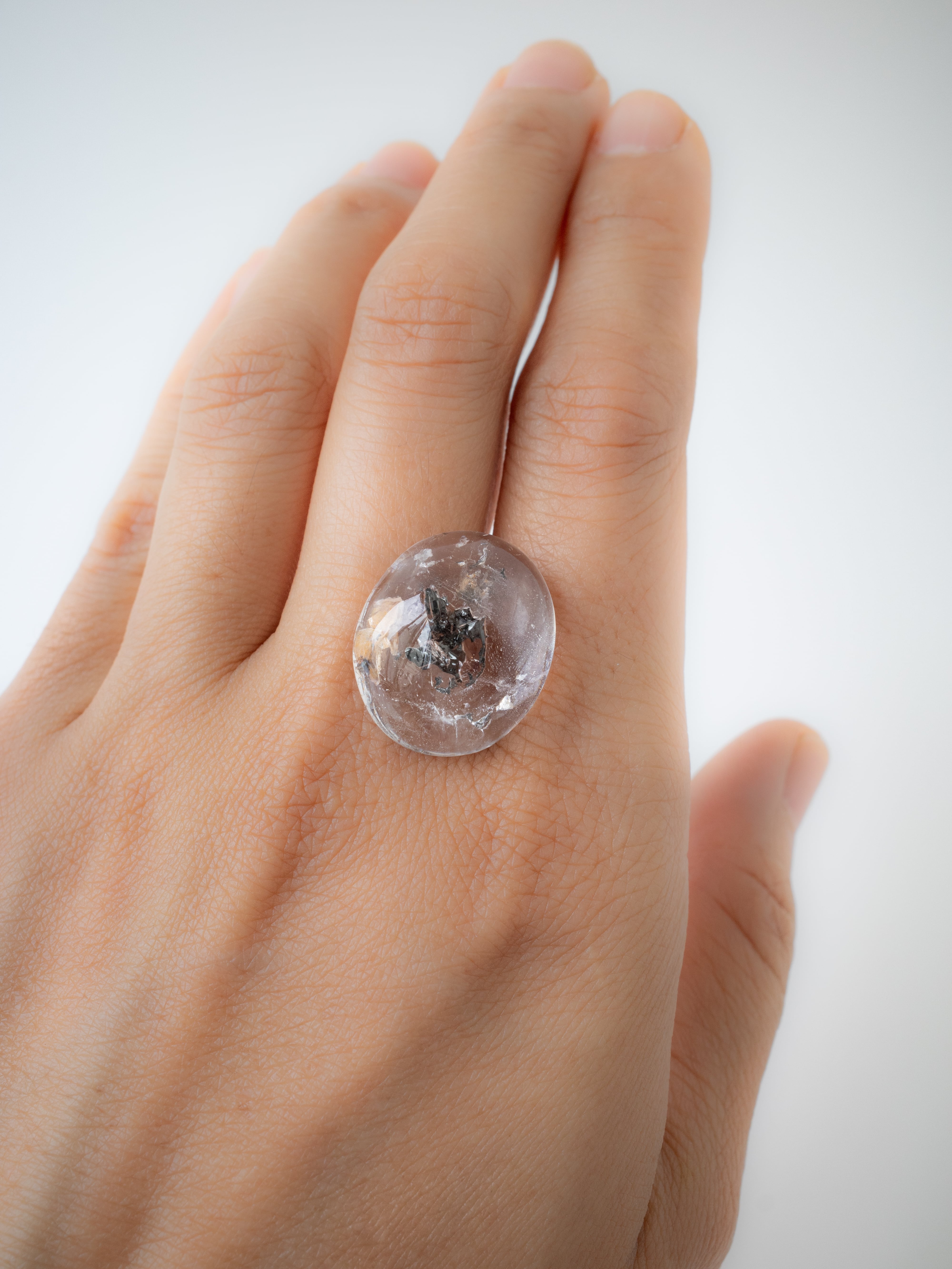 水入り水晶 / エンハイドロクォーツ- a04 | SELSHA