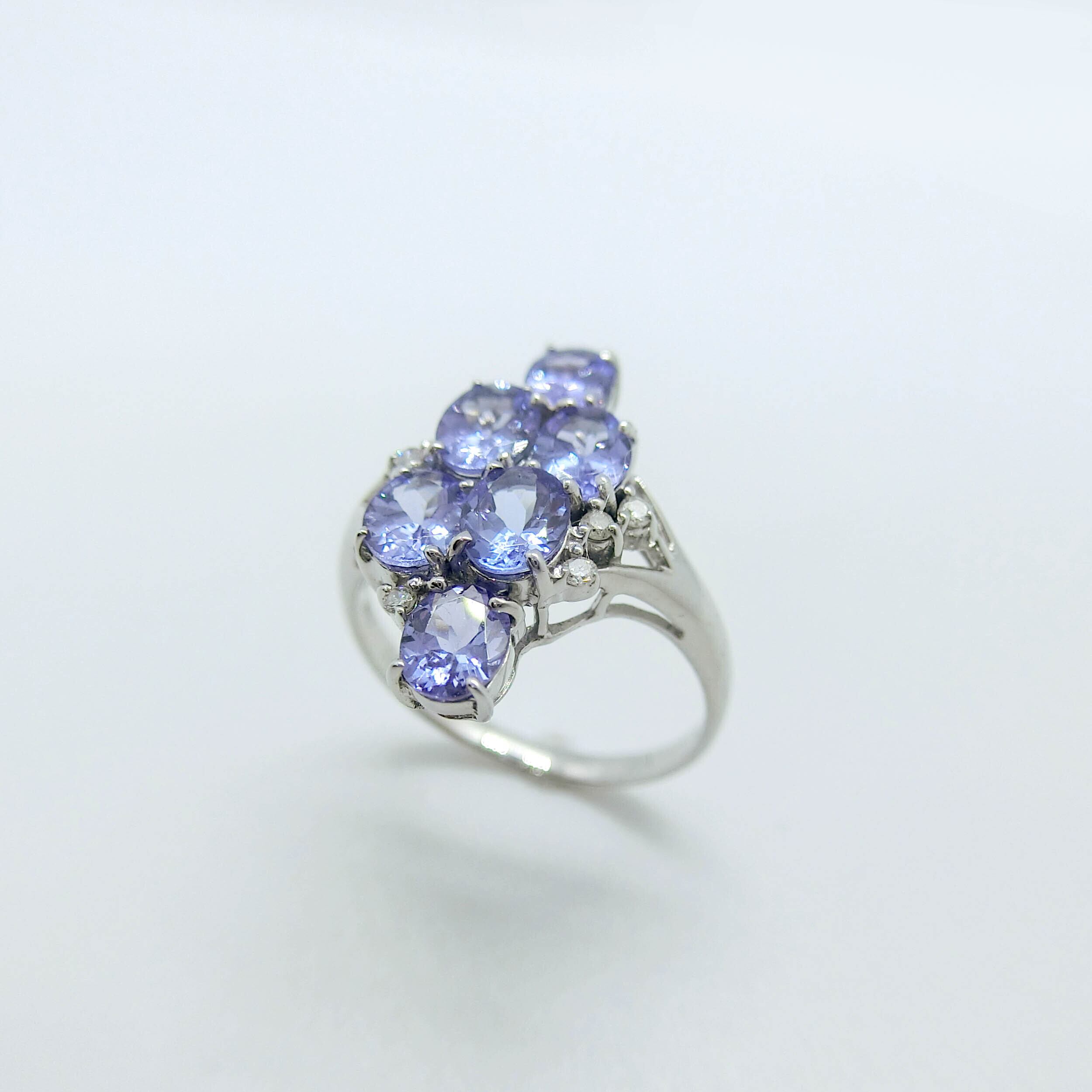 美品 K18WG タンザナイト1.03ct ダイヤ計0.07ct リング 指輪