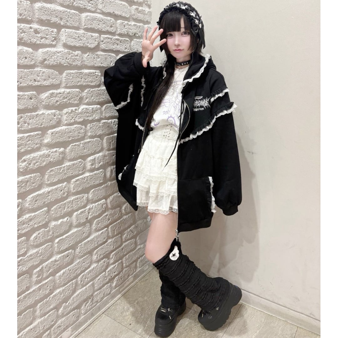 8/5 完売BLACK再入荷！】ネコ耳レーステープフリルZIPパーカー