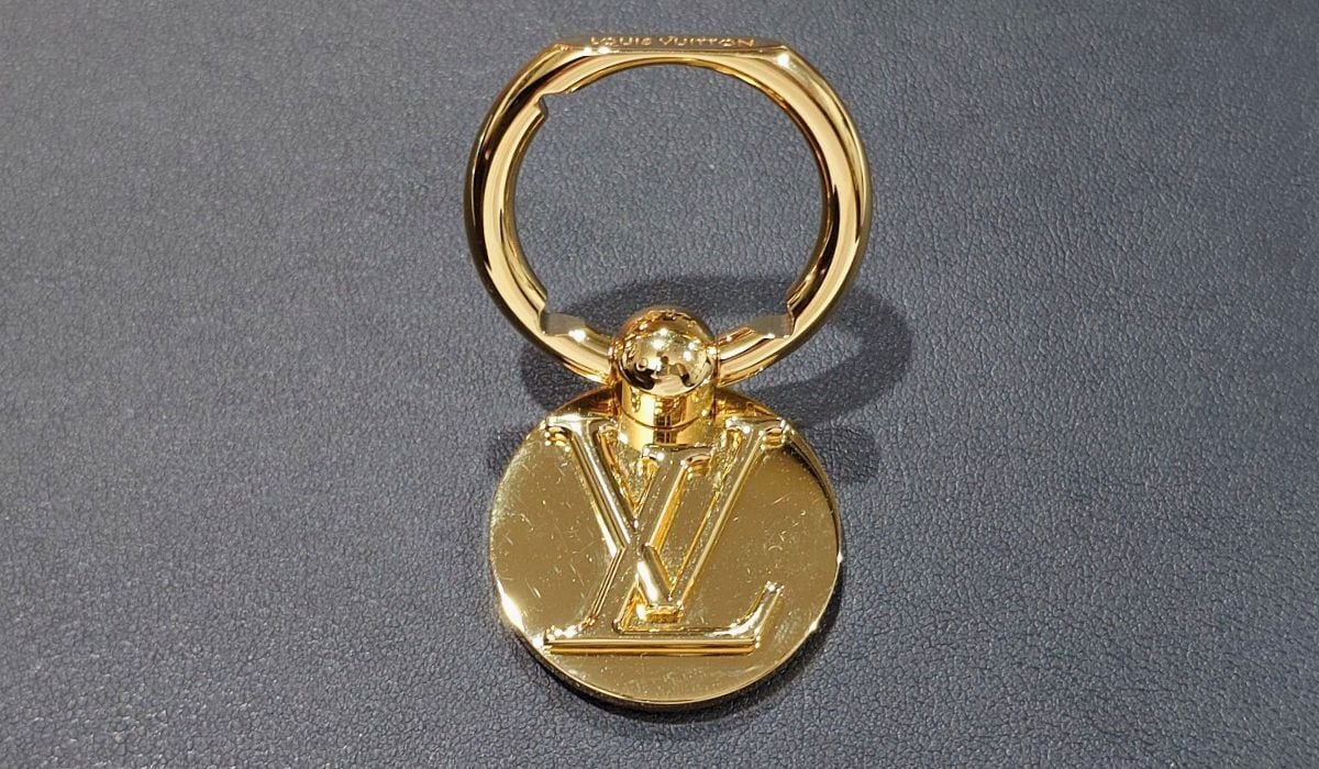 LOUIS VUITTON ルイヴィトン フォンリング ルイーズ LV ロゴ