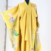 着物 千總 振袖 袷 黄色 絵羽模様 京友禅着物 イエロー系 柄 模様 金彩 銀 衣装 和服 和装 友禅 きもの 結婚式 着付け おしゃれ 伝統 レディース 和服 リサイクル 舞台衣装 結納式 和装体験