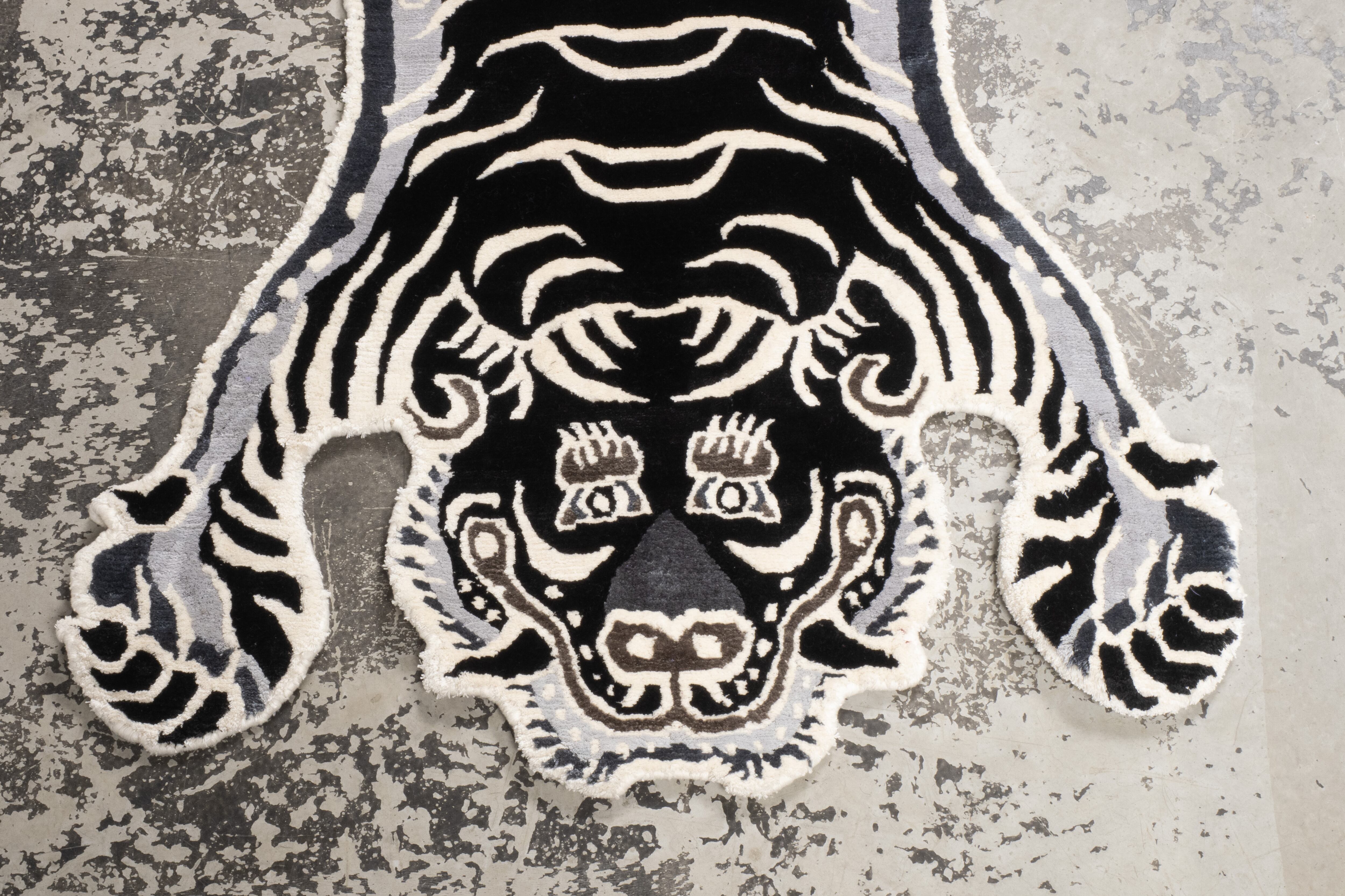 Tibetan Tiger Rug 《Sサイズ•シルク・オリジナル•モノクロバージョン