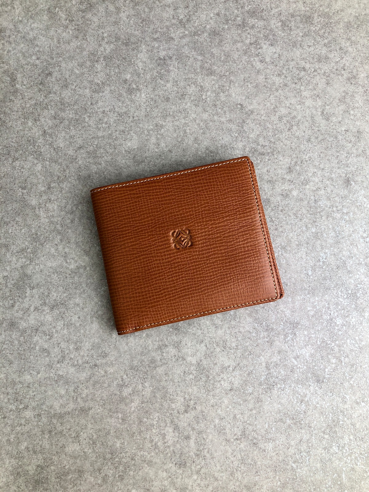 LOEWE ロエベ 財布 ブラウン アナグラム レザー 二つ折り vintage 