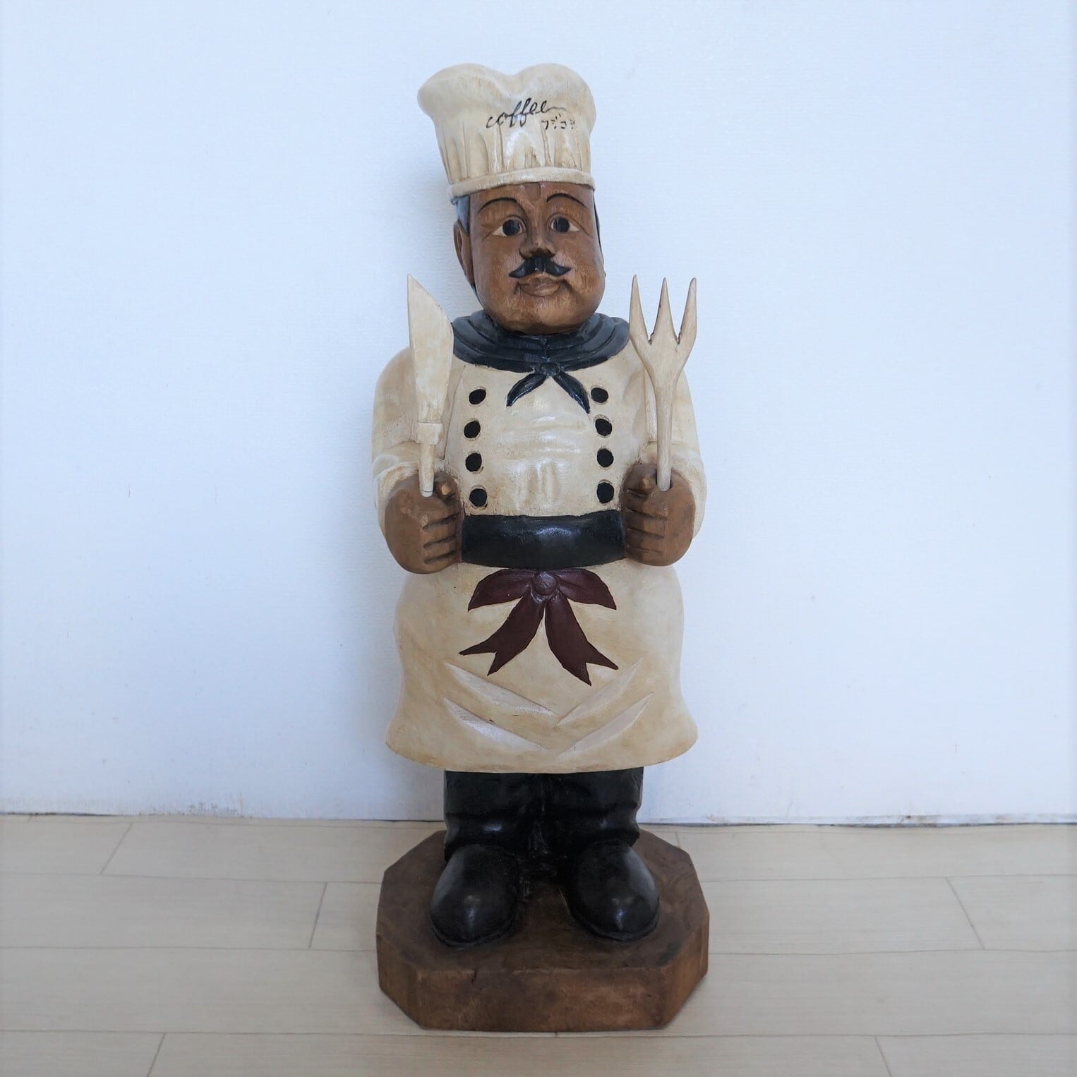 コックさんのマスコット木像 | 純喫茶家具の村田商會