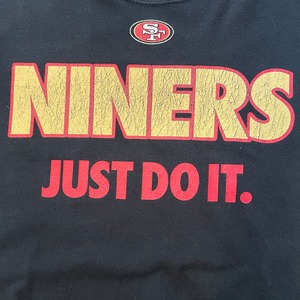 【NIKE】NFL San Francisco 49ers Tシャツ アメフト XL ロゴ プリント ナイキ スウッシュ us古着 アメリカ古着