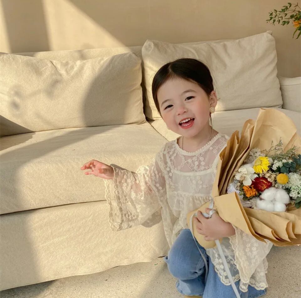 レースブラウス•••••••海外子供服 プチプラ 韓国 刺繍 春 フォト 撮影 女の子 ナチュラル