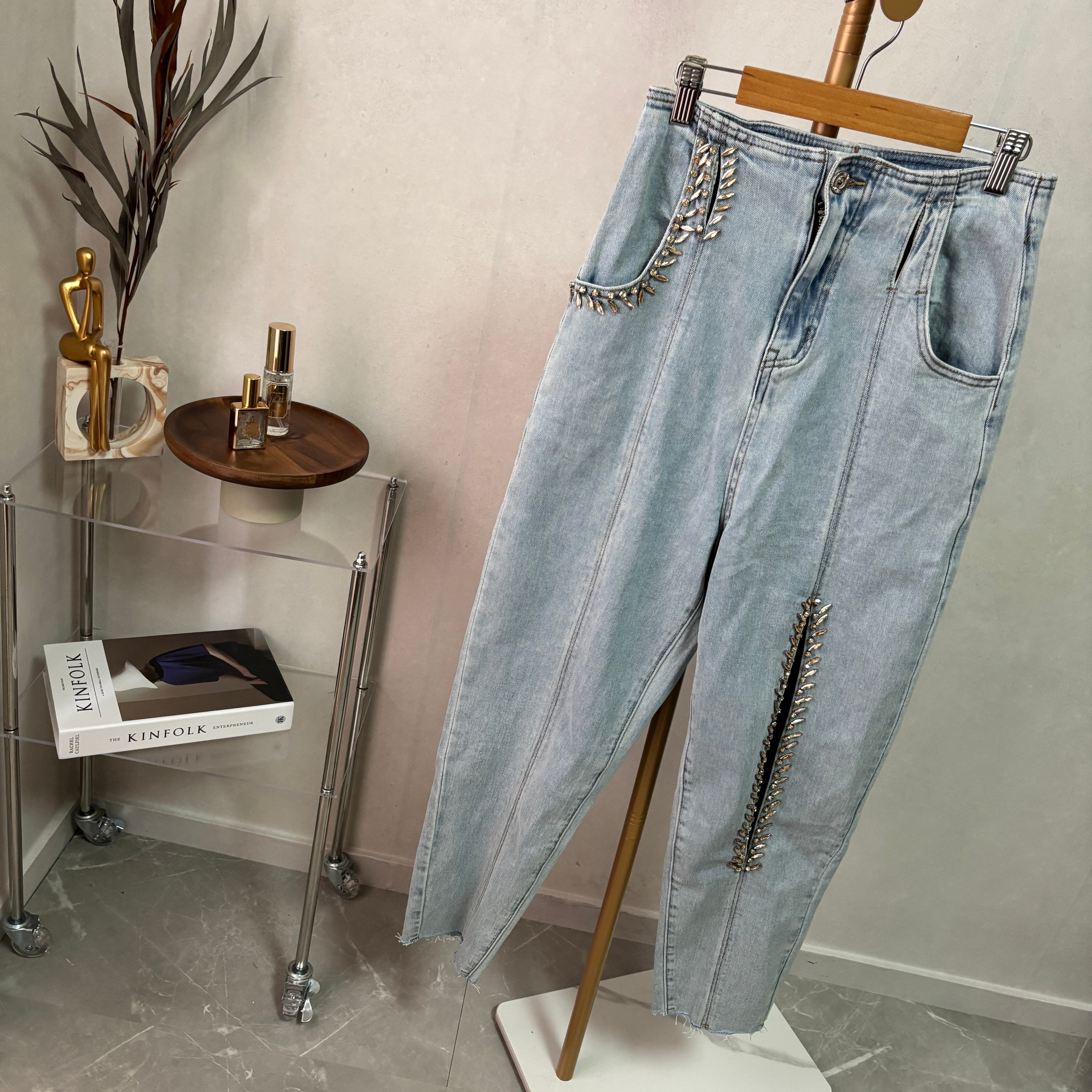asymmetry slit bijou denim pants