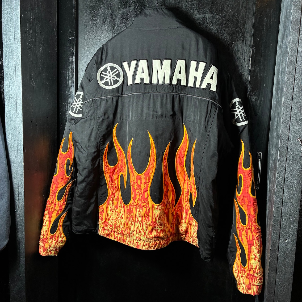 YAMAHA フレイム ライダースジャケット バイカージャケット 黒×赤ファイアー 刺繍ロゴ ヤマハ