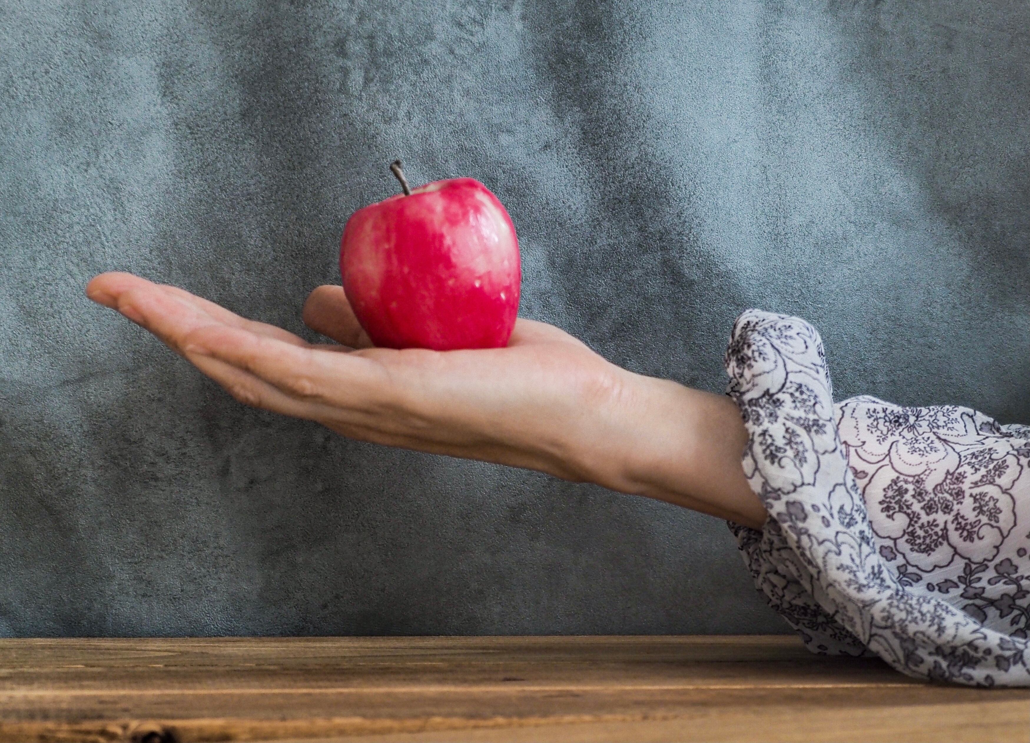 りんごのアロマキャンドル | fig キャンドル&彫金アクセサリー