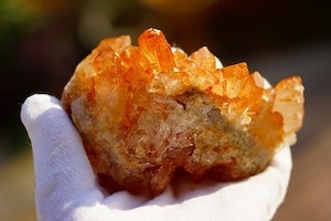 オレンジ水晶（タンジェリン）クラスター約358g