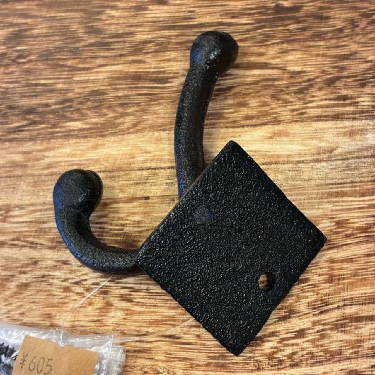 DULTON DOUBLE SWING WALL HOOK A.BLACK Dalton Double Swing Wall Hook, Antique Black, DIY, Simple, Iron Goods, Coats, Hats, Store Interior