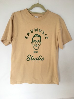 Shumusic Studio Tシャツ（ベージュ）