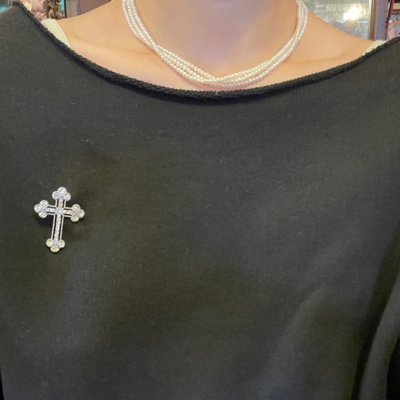 TOPANGA Jewelry Bijou art brooch Silver Cross / ビジューアートブローチ シルバークロス プレゼント プチギフト ジャケット 帽子 バッグ ニット キラキラ アクセサリー かわいい ファッション小物