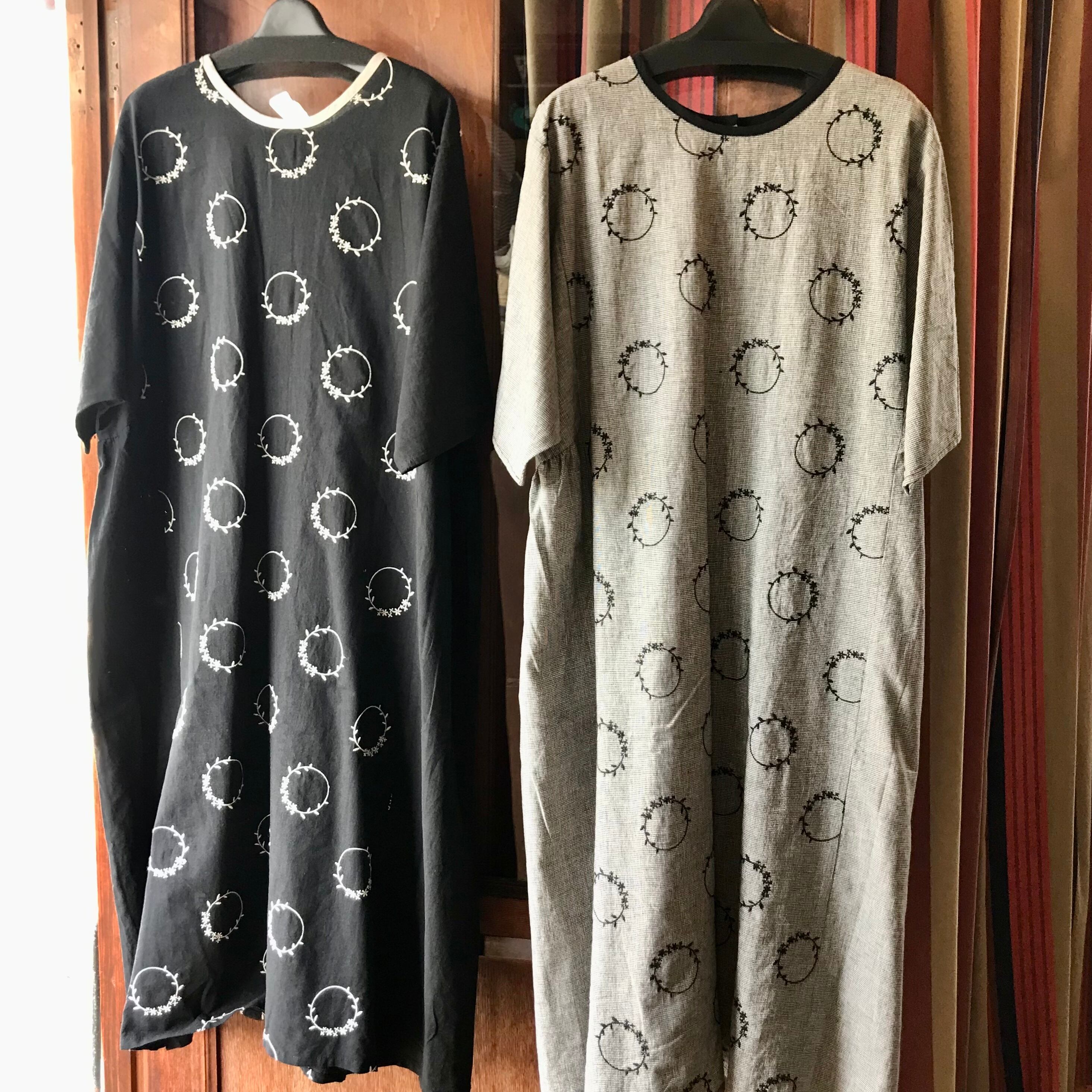 新品タグ付◉ NAVY かぐれ コットン小花柄2WAYワンピース DOORS