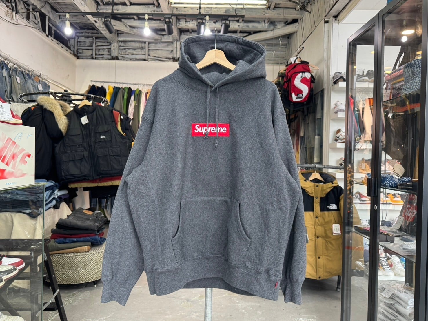 Supreme BOX LOGO HOODED SWEATSHIRT CHARCOAL LARGE 29883 | BRAND 
