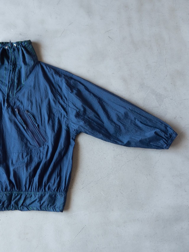 "BANDIT" '90s vintage Nylon pullover
