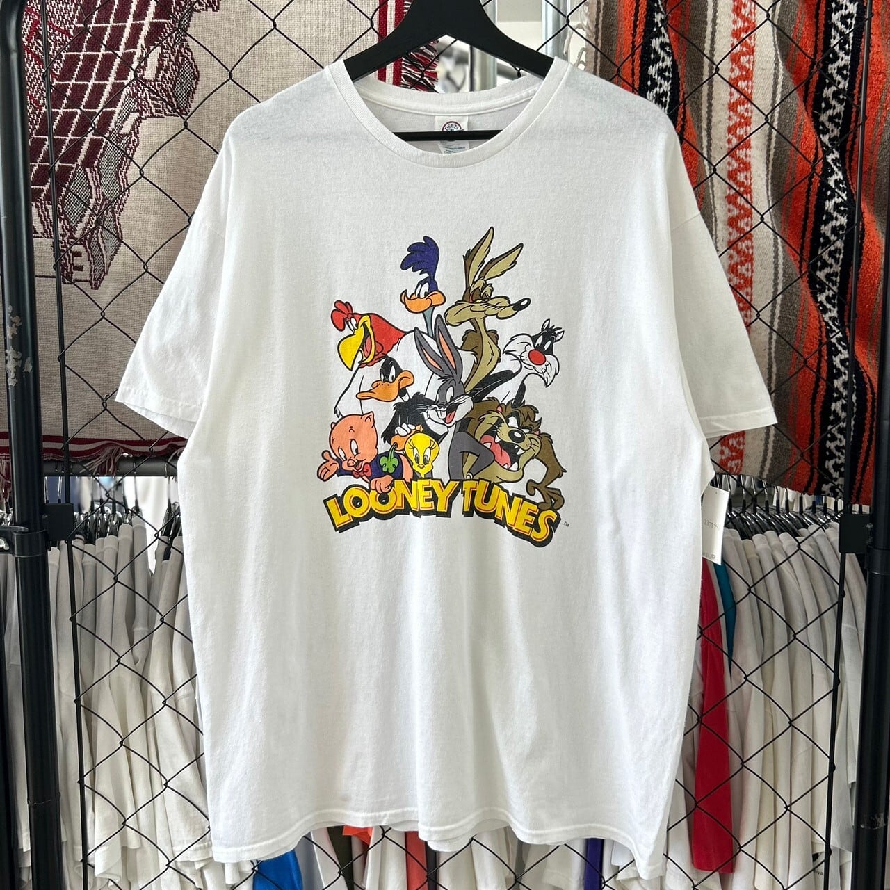 LOONEY TUNES 半袖プリントTシャツ　　ヴィンテージ クルーネック