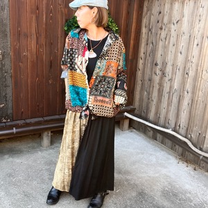 パッチワーク柄シャツ