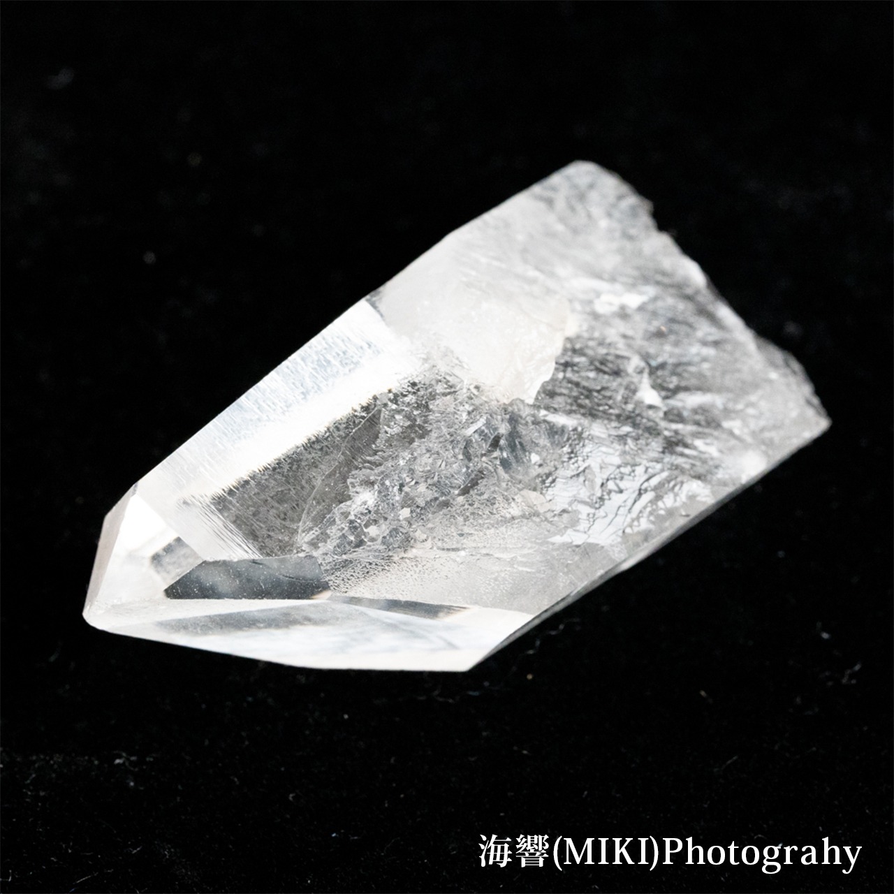 【海響(MIKI)セレクト ブラジル トマスゴンサガ産クォーツ(水晶) ポイント #C】クリスタルエネルギークリアリング&チャージ付き 浄化、保護、ヒーリング、瞑想に! 送料無料・画像3