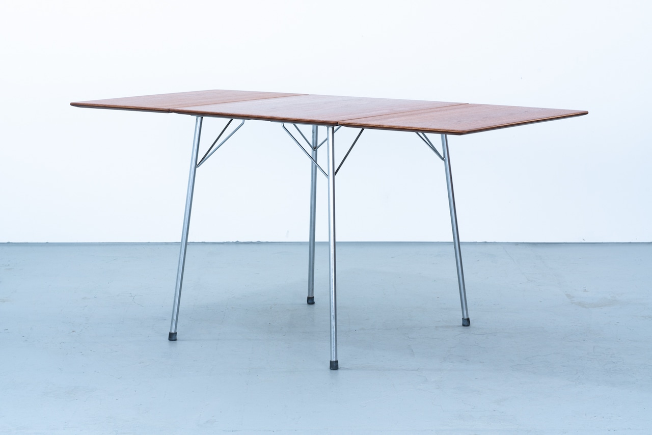 Arne Jacobsen | model.3601 Butterfly Table