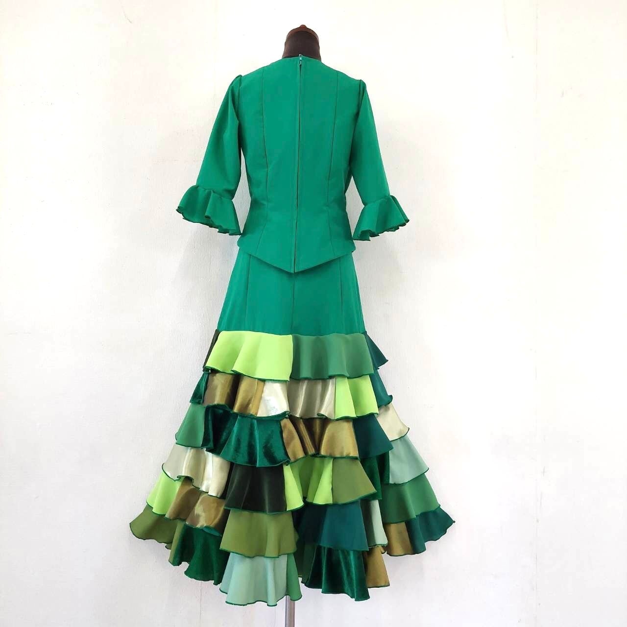 【美品 フラメンコ衣装】ATELIERENA アトリエエナ ブラウス ファルダ 美品 フラメンコ衣装】ATELIERENA アトリエエナ ブラウス ファルダ