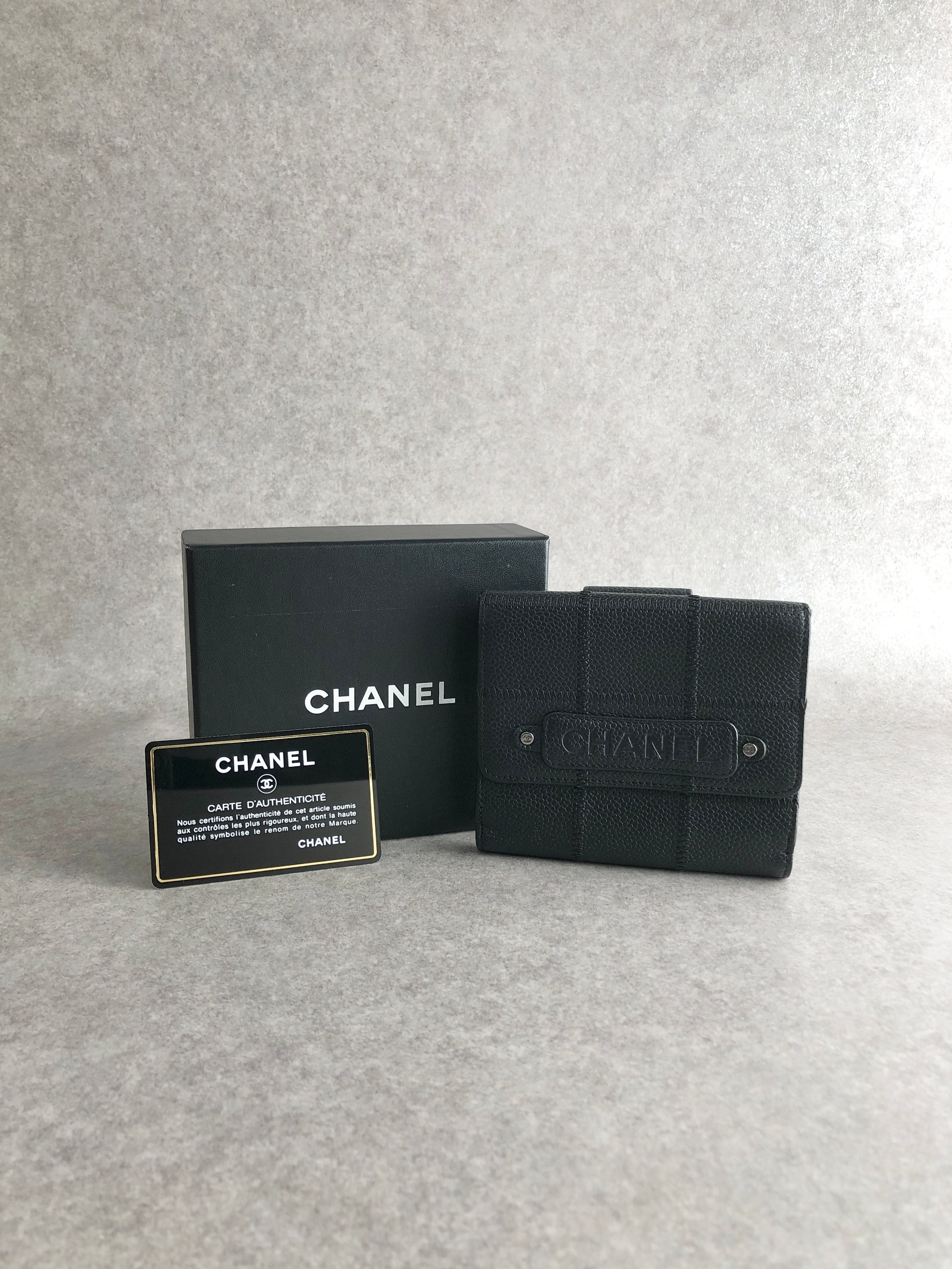 CHANEL シャネル チョコバー 財布 ブラック ロゴ キャビアスキン 二