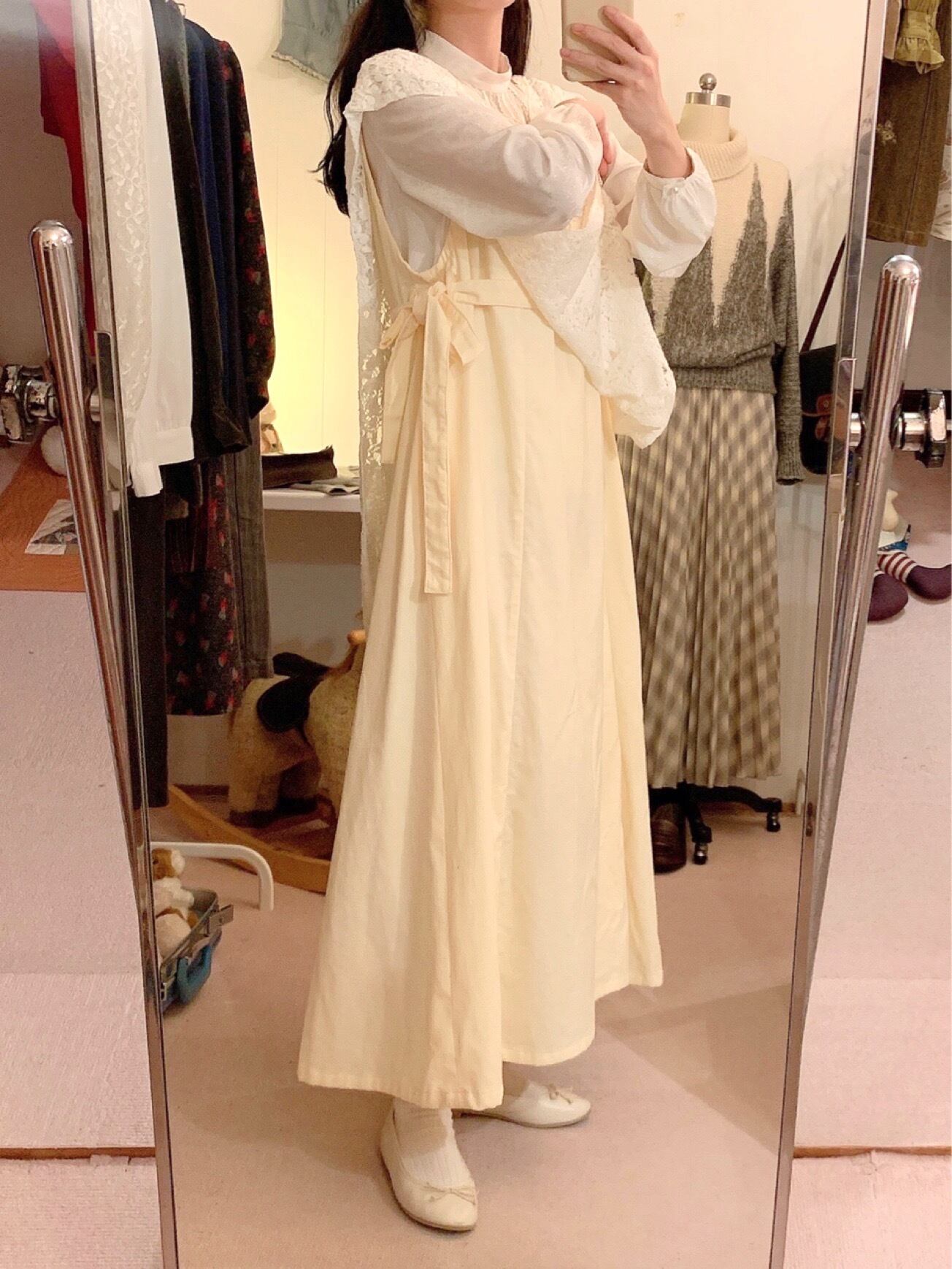 original : landmark jumper skirt / cream × white