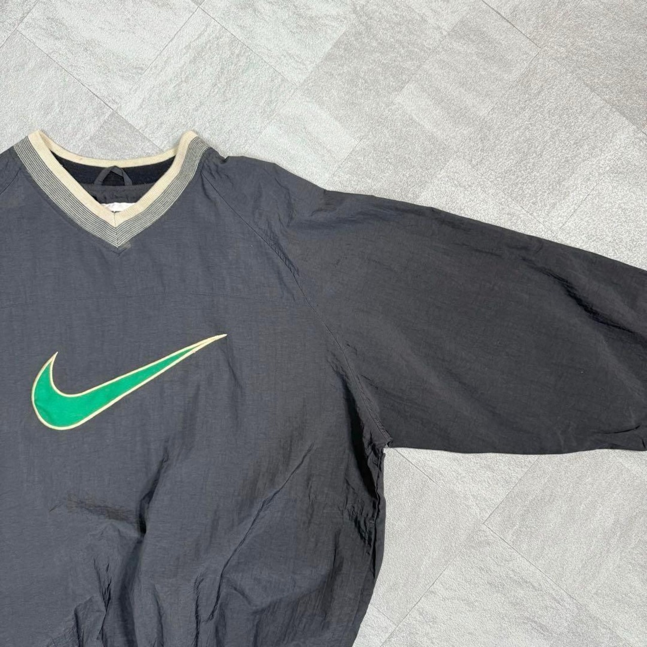 【希少】ナイキ ナイロンジャケット 90s 白タグ USA製 ロゴ刺繍 ゆるだぼ