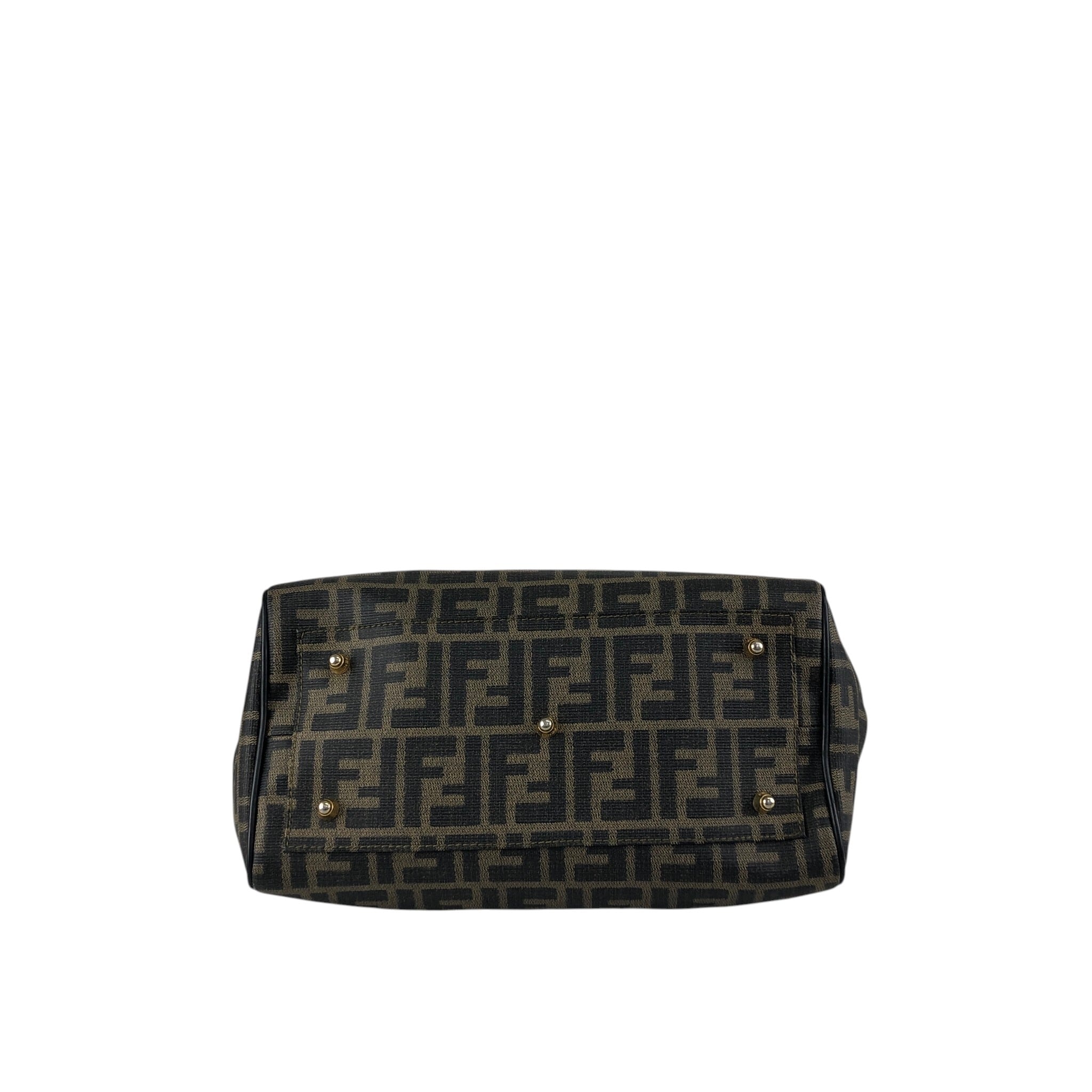 t36【美品】フェンディ　ズッカ　エンボス　ブラック　レザー　ボディバッグ FENDI フェンディ ズッカ ショルダーバッグ ブラック ロゴ PVC レザー