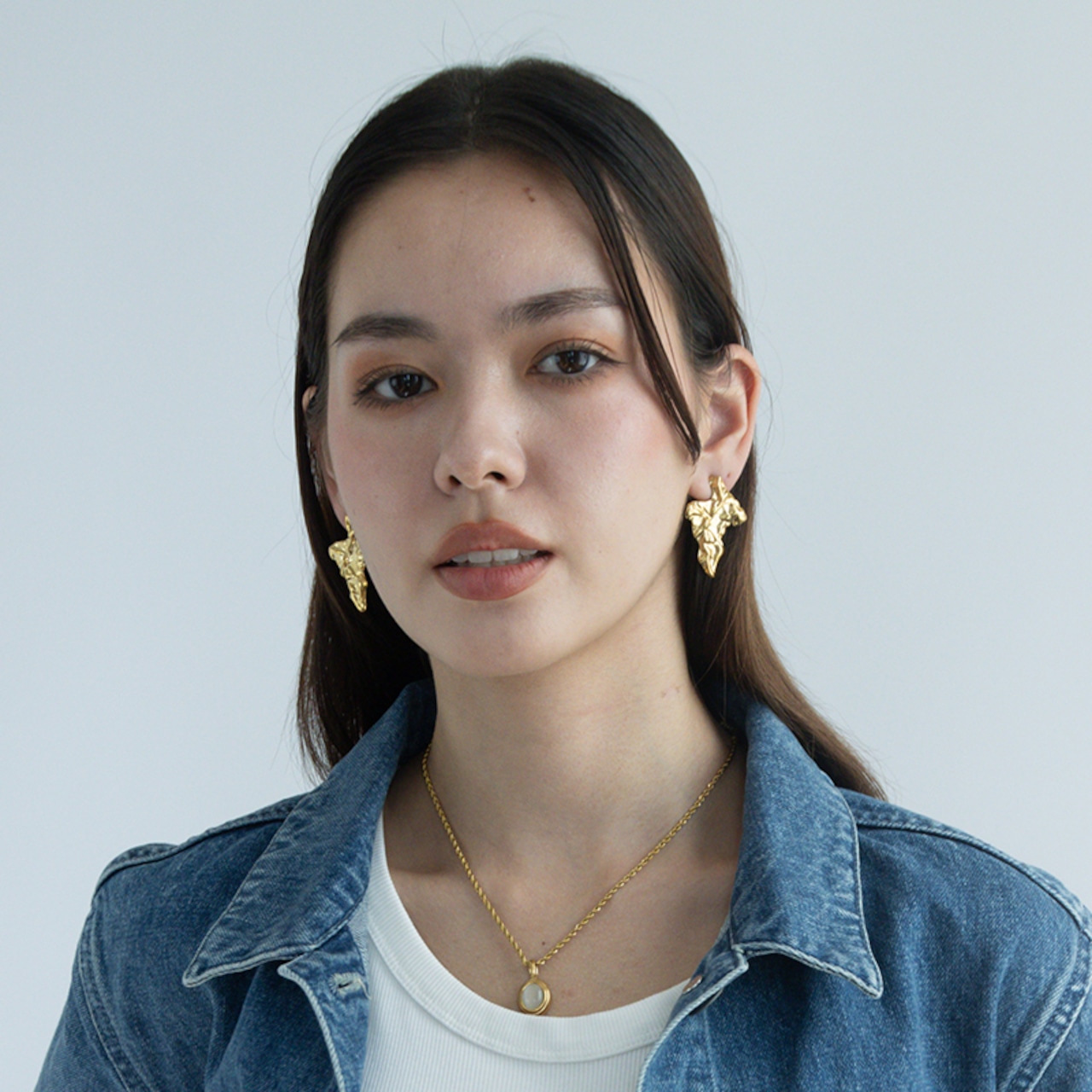 【ネコポス便】ピアス ニュアンスプレートメタルピアス 大きめ インパクト 軽い 金属アレルギー サージカルステンレス 金アレ対応 レディース シルバー カジュアル オシャレ 大ぶり 2318