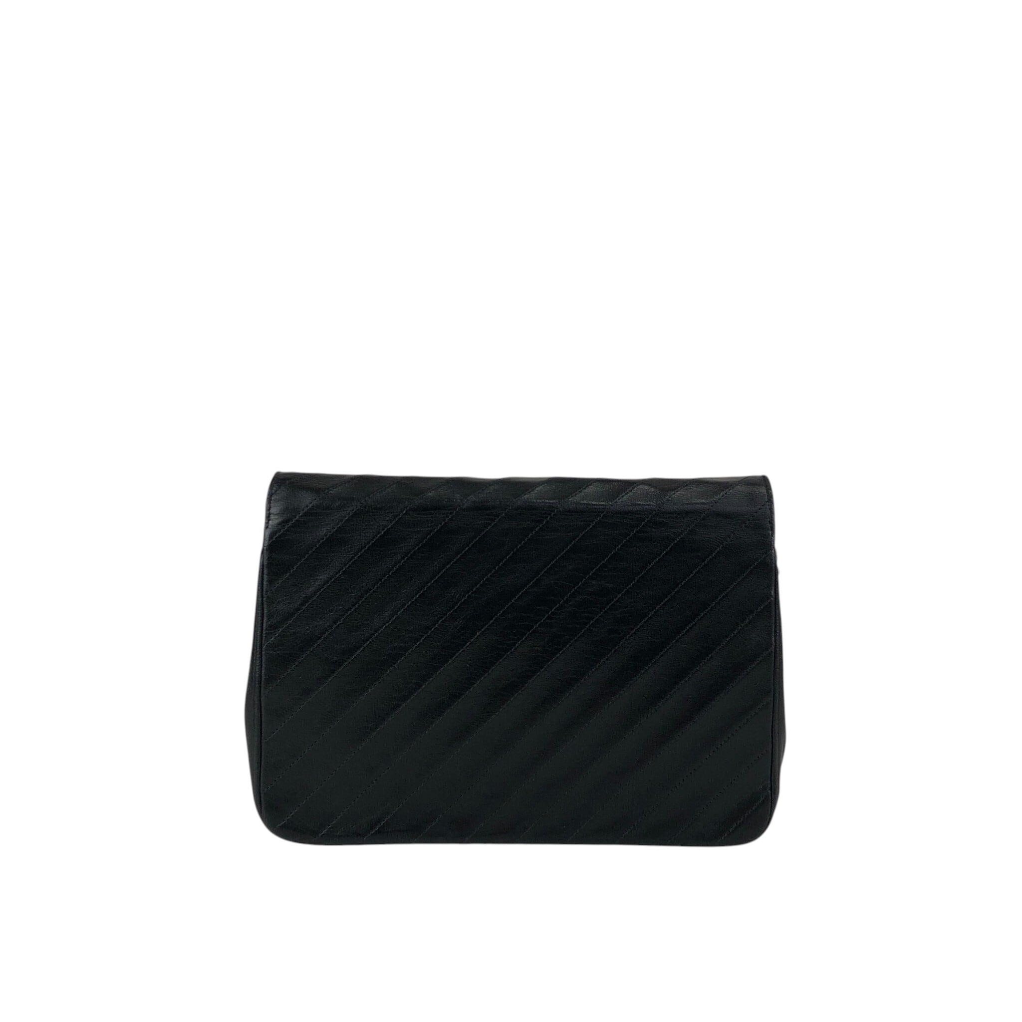 CHANEL シャネル ショルダーバッグ ブラック ココマーク レザー バイア