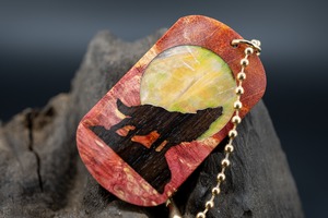 【カナダの象徴】ハードメープル 瘤杢 スタビライズウッド ドッグタグ 象嵌 月と狼