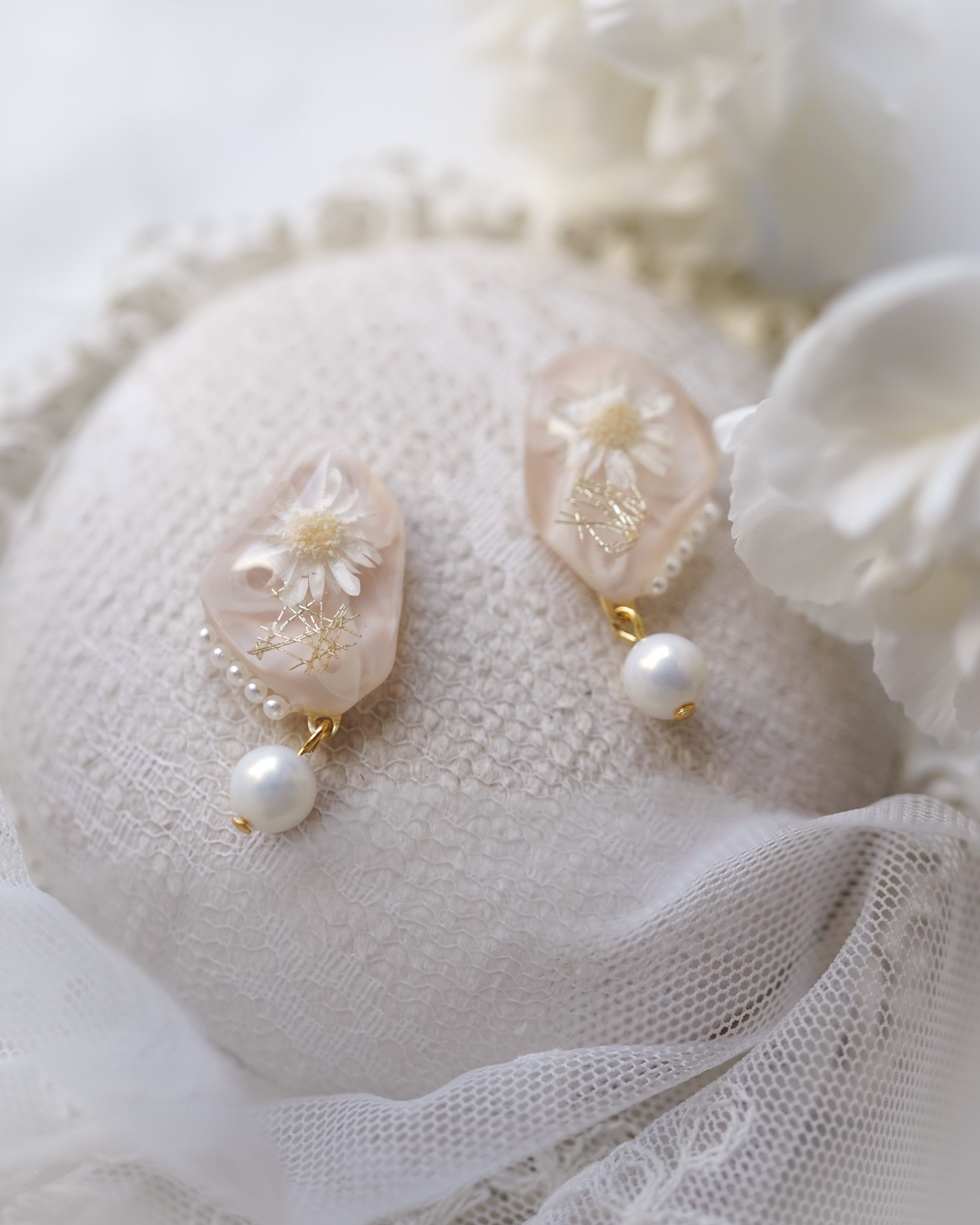 【今回限定品】『 春の訪れ 』耳飾り