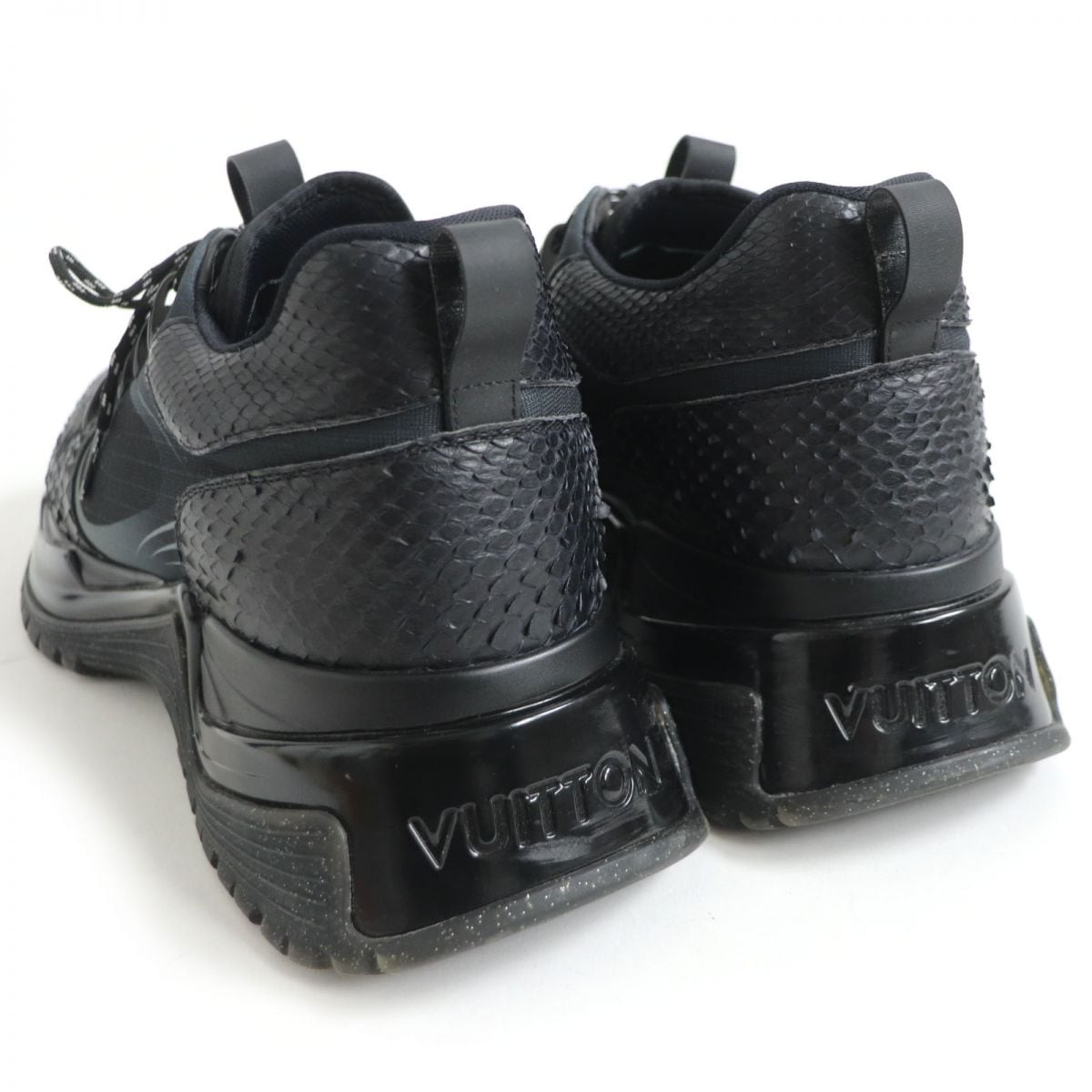 エレガントな Louis Vuitton ◇ ランアウェイ マキシ スニーカー