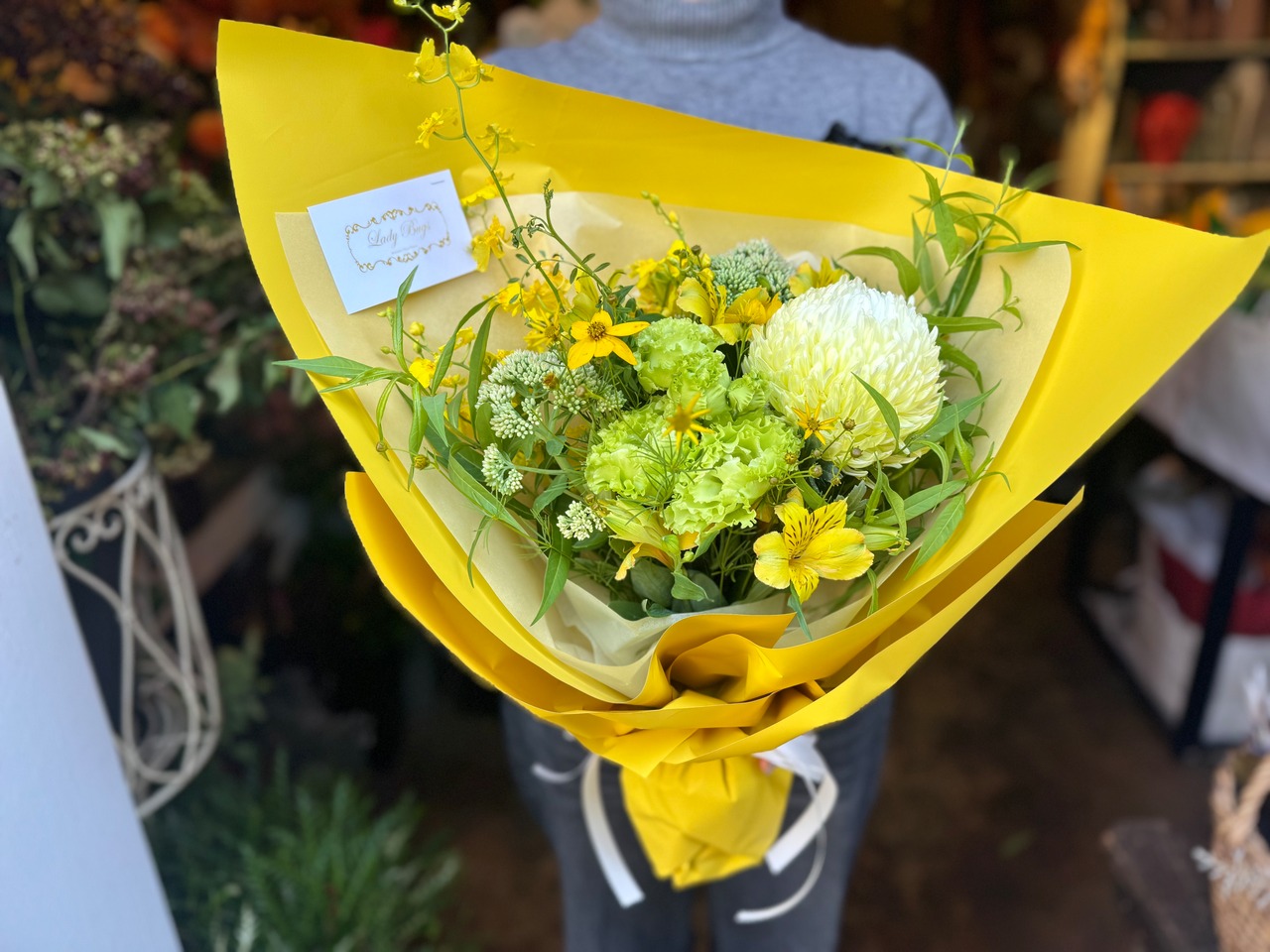 【 オーダーメイド 】季節の生花ブーケ Mサイズ