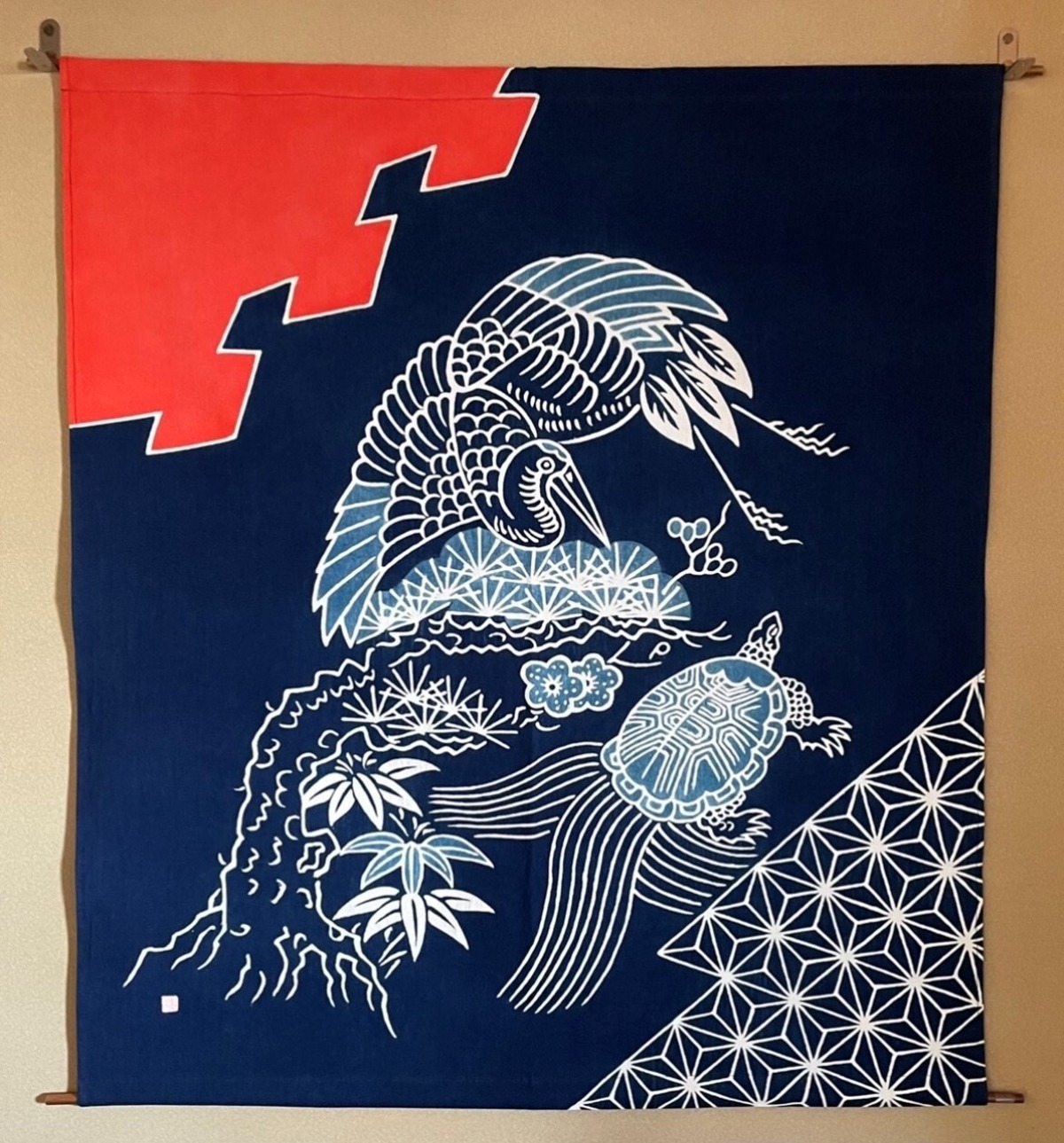筒描藍染 壁掛け 鶴亀松竹梅A | 長田染工場