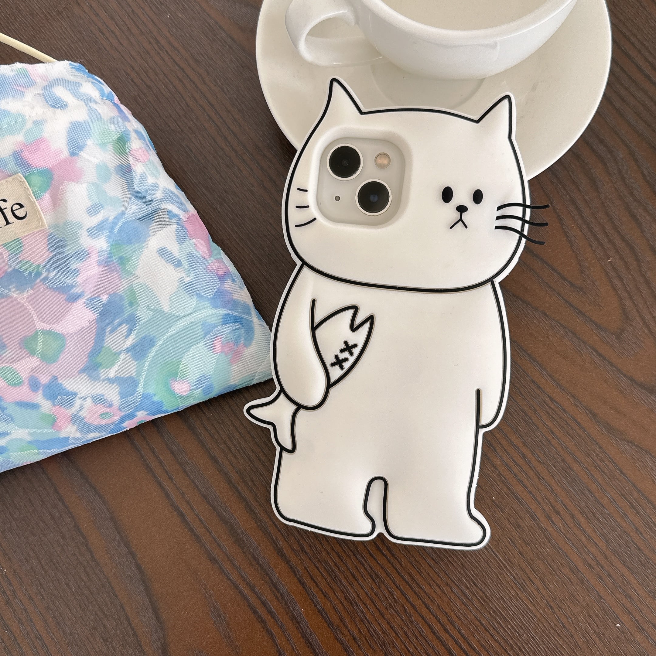 魚好き ねこちゃん iPhone 17 16 15 14 13 ケース シリコン 可愛い 猫