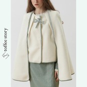 白羽に緑が結ぶ影音：トンボケープコート《XU0288》