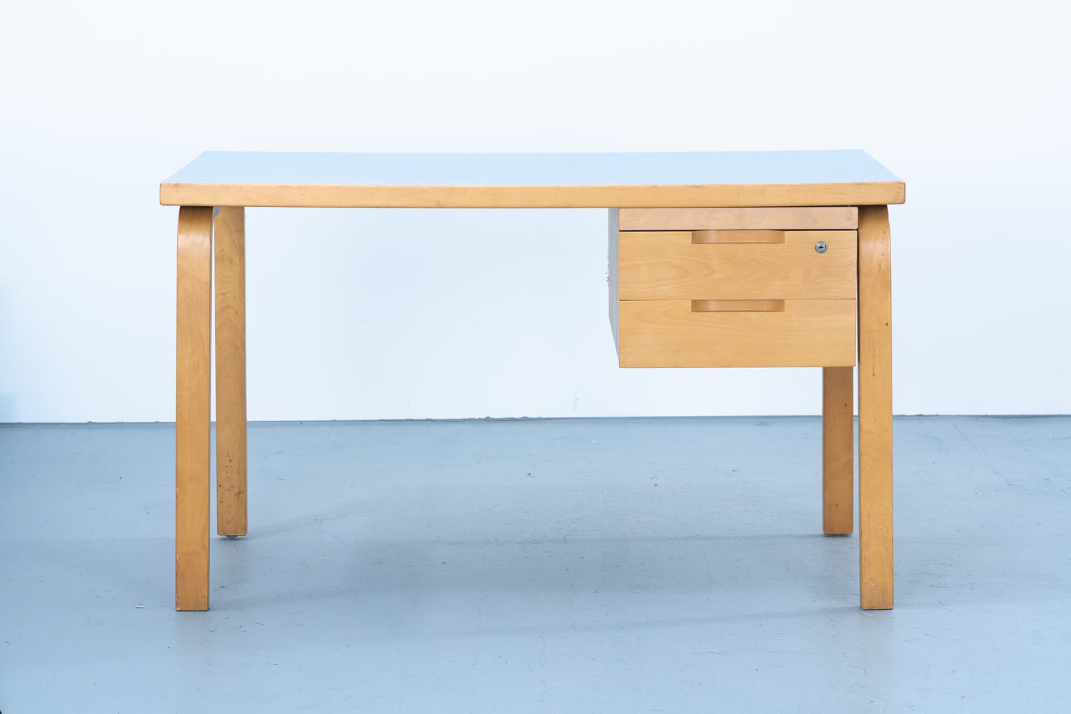 Alvar Aalto | Desk | kaikki gallery | 北欧ヴィンテージ家具の